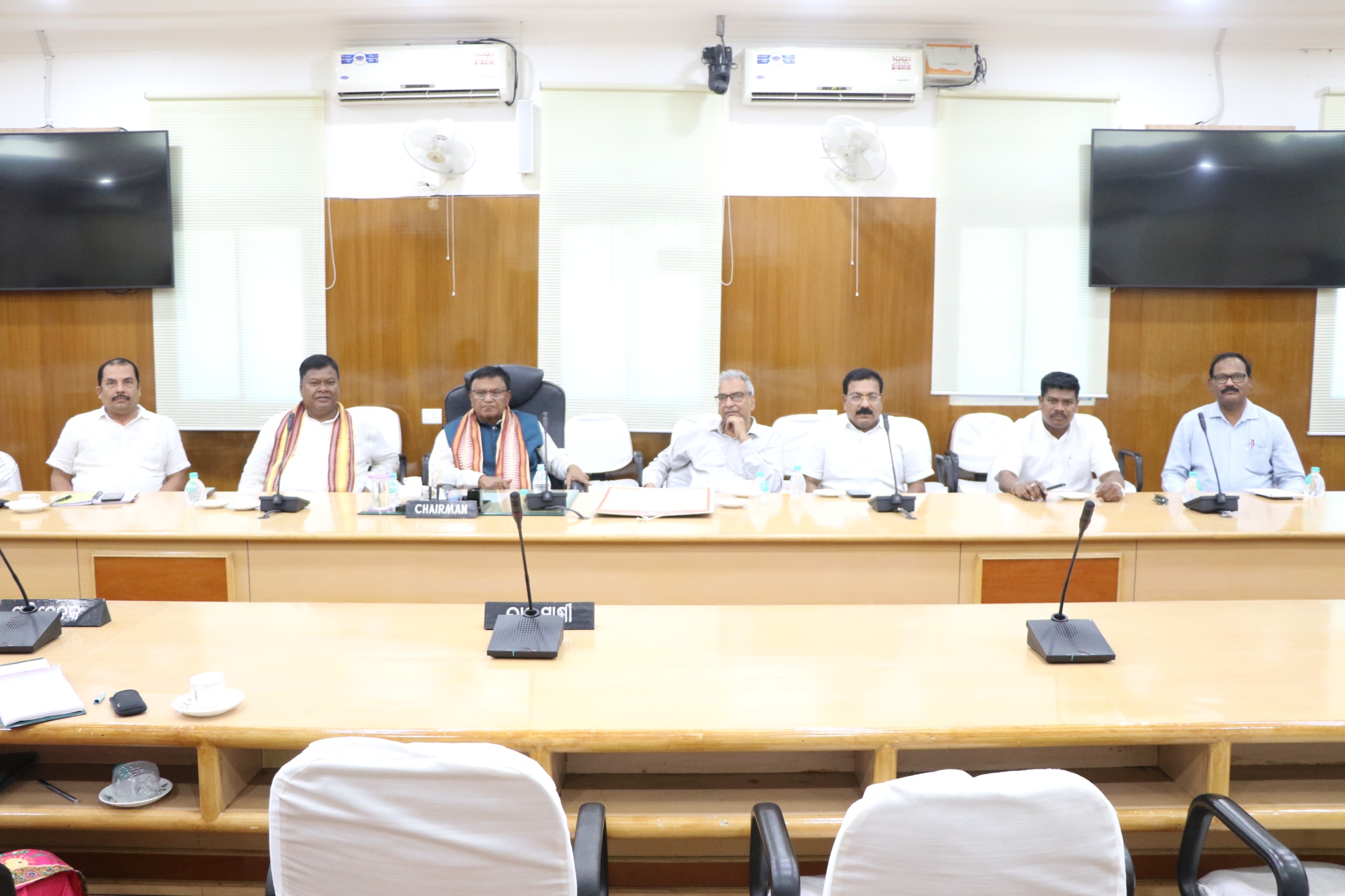 1st meeting of the Committee on Public Undertakings, 2025-26